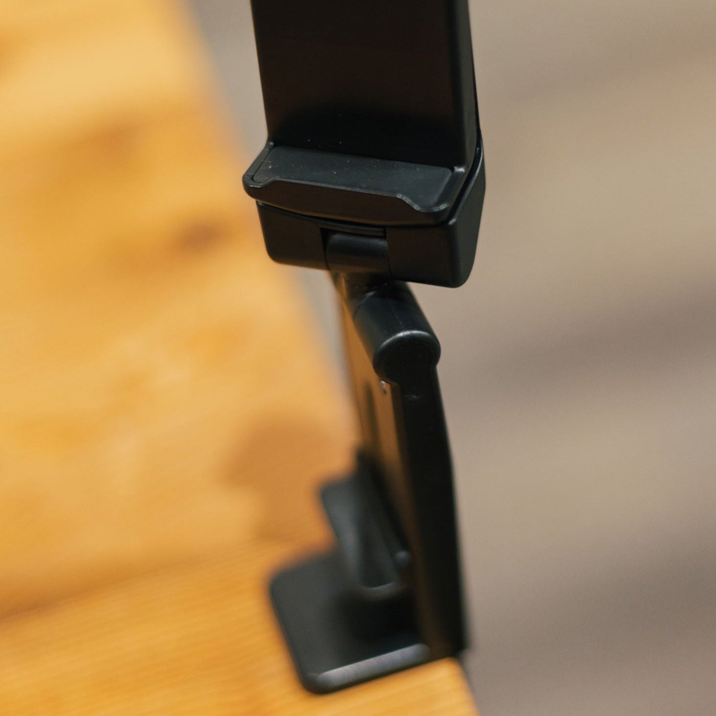 FlyEye In Flight Phone Mount Techlok Solutions